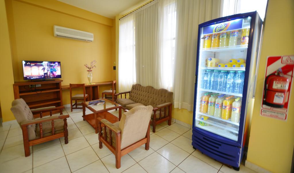Hotel Lilian Puerto Iguazú Extérieur photo