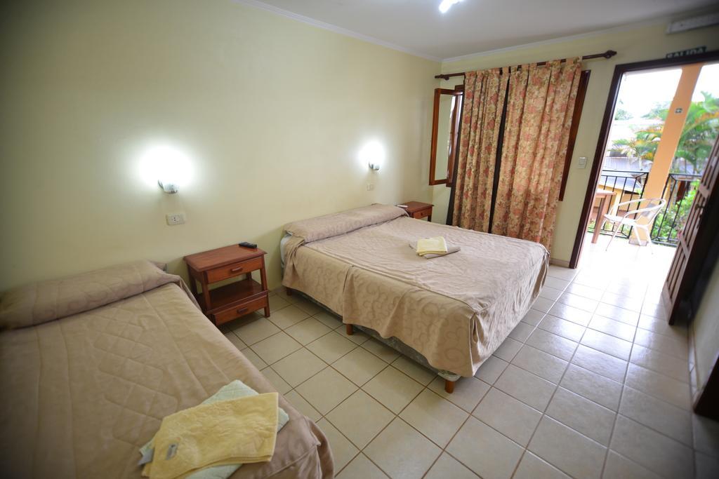 Hotel Lilian Puerto Iguazú Extérieur photo